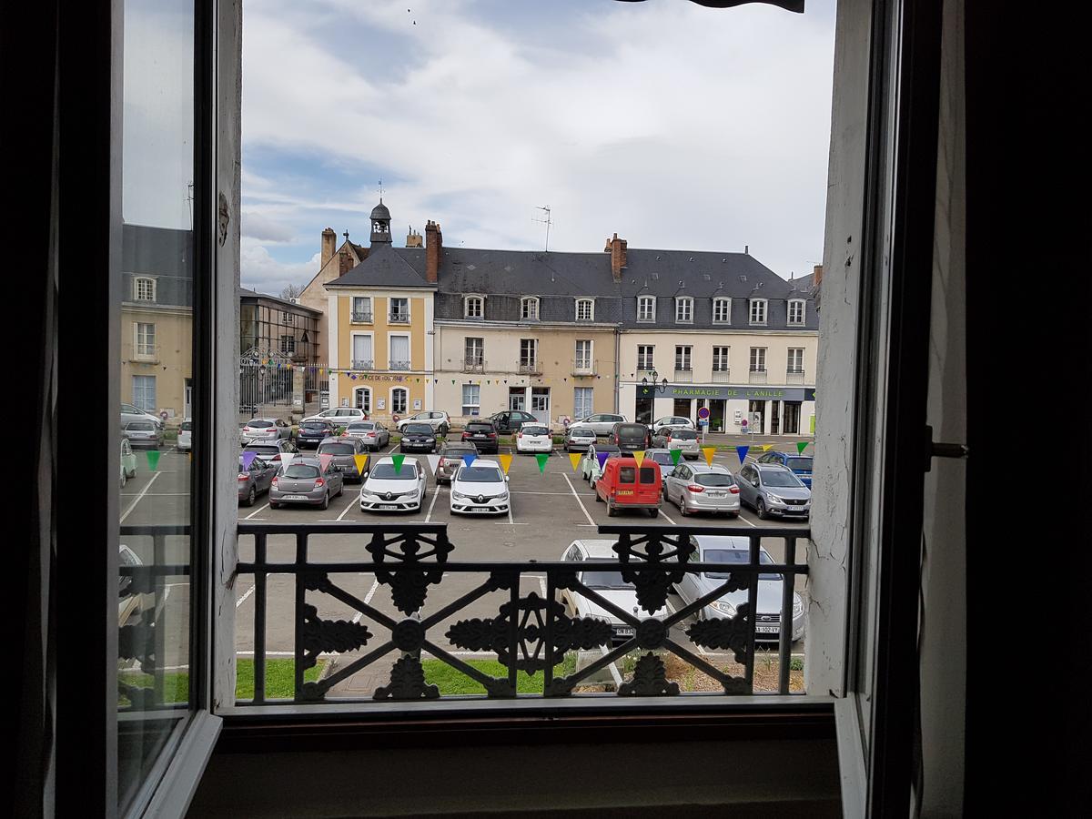 Hotel De France Saint-Calais 외부 사진